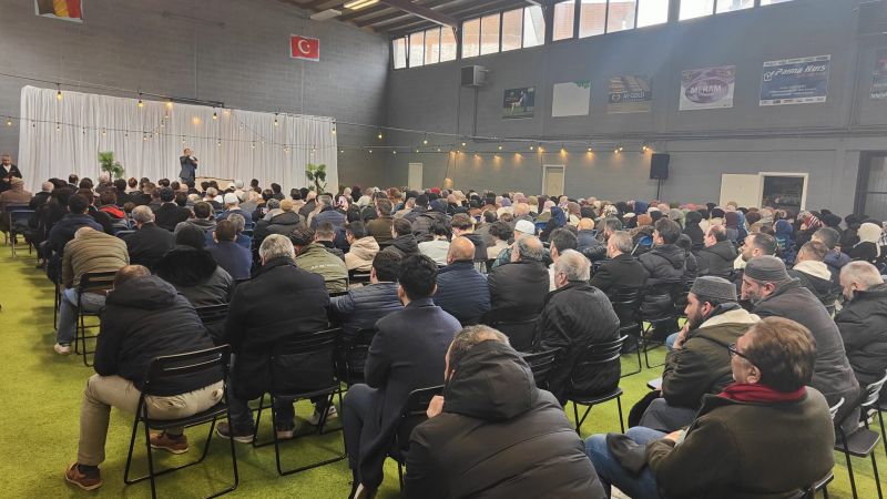 Hz. Peygamber’in (sas) Örnekliği Konulu Program Muhammed Emin Yıldırım'ın Katılımıyla Gerçekleşti